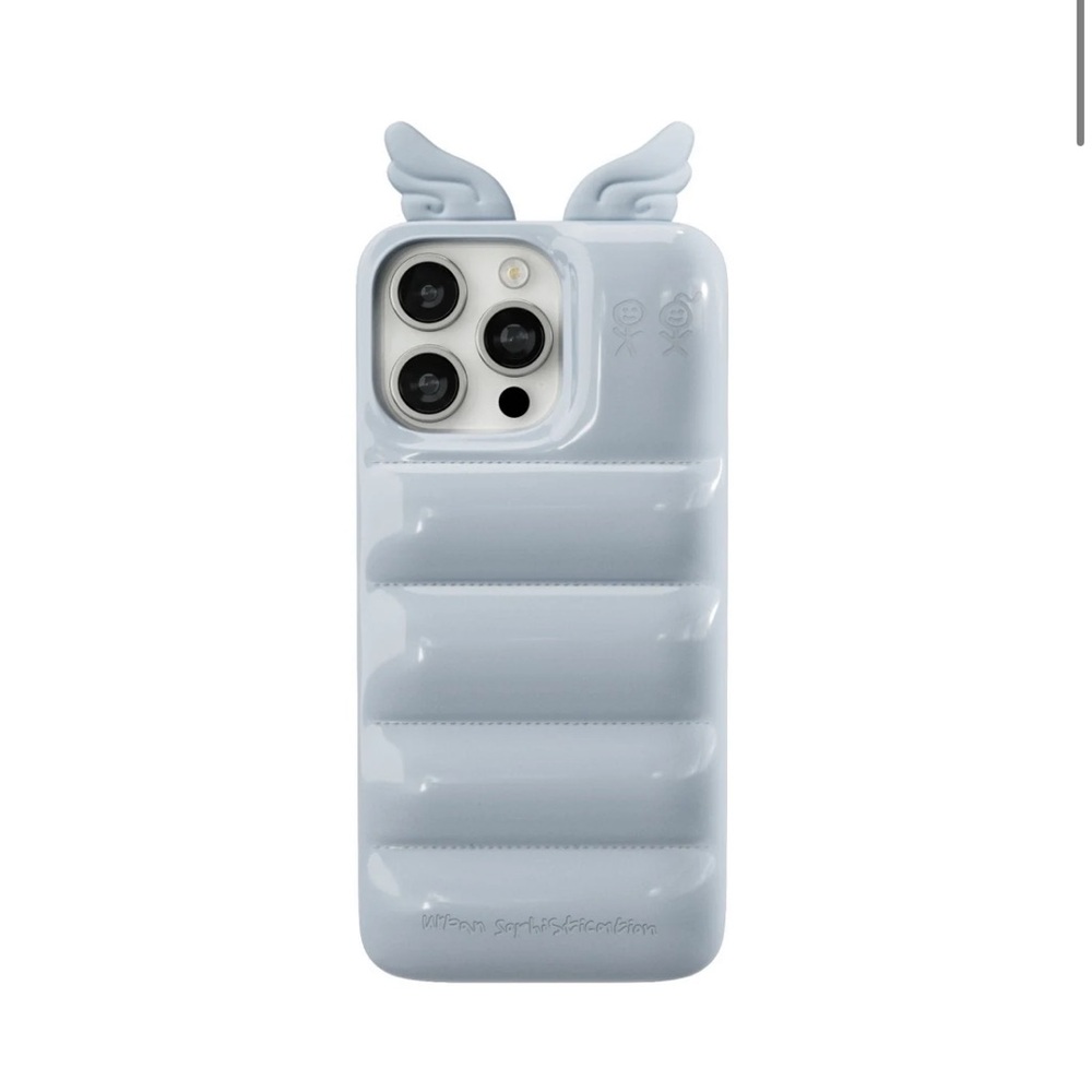 NWT URBAN SOPHISTICATION BRATZ CLOE ANGEL WINGS BABY BLUE IPHONE 15 PRO MAX CASE